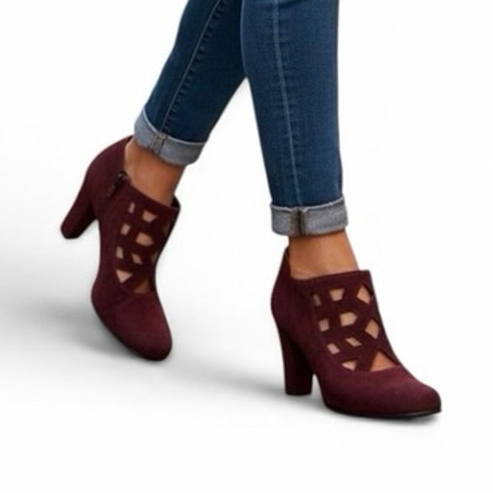 Aerosoles Heelrest Shootie Women 7.5M Red Jalapeno Faux Red Suede Strappy